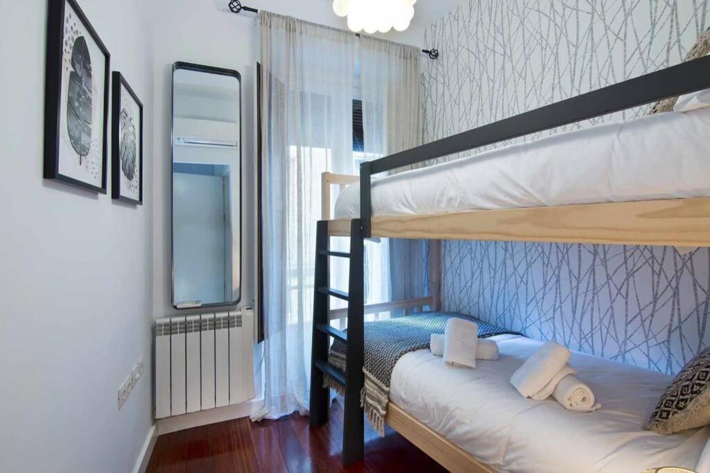 Eco Center Granatensis Catedral 2 Habitaciones Free Parking グラナダ エクステリア 写真