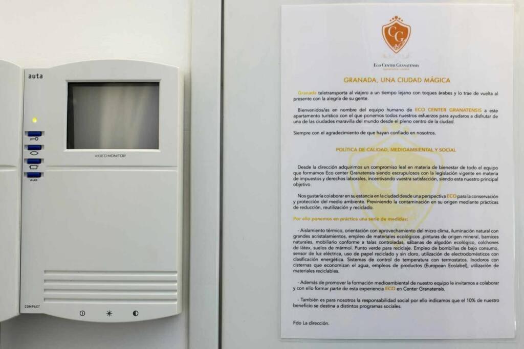Eco Center Granatensis Catedral 2 Habitaciones Free Parking グラナダ エクステリア 写真