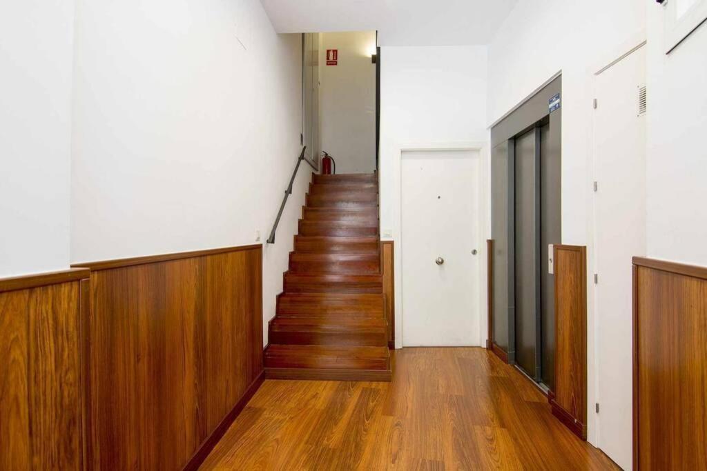 Eco Center Granatensis Catedral 2 Habitaciones Free Parking グラナダ エクステリア 写真
