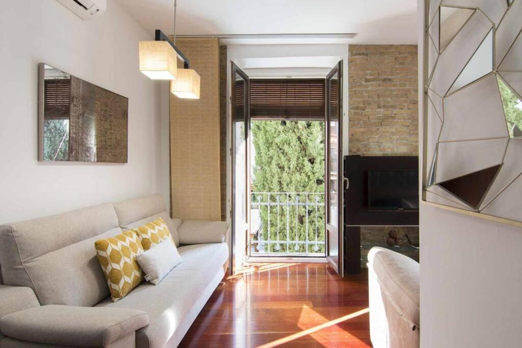 Eco Center Granatensis Catedral 2 Habitaciones Free Parking グラナダ エクステリア 写真